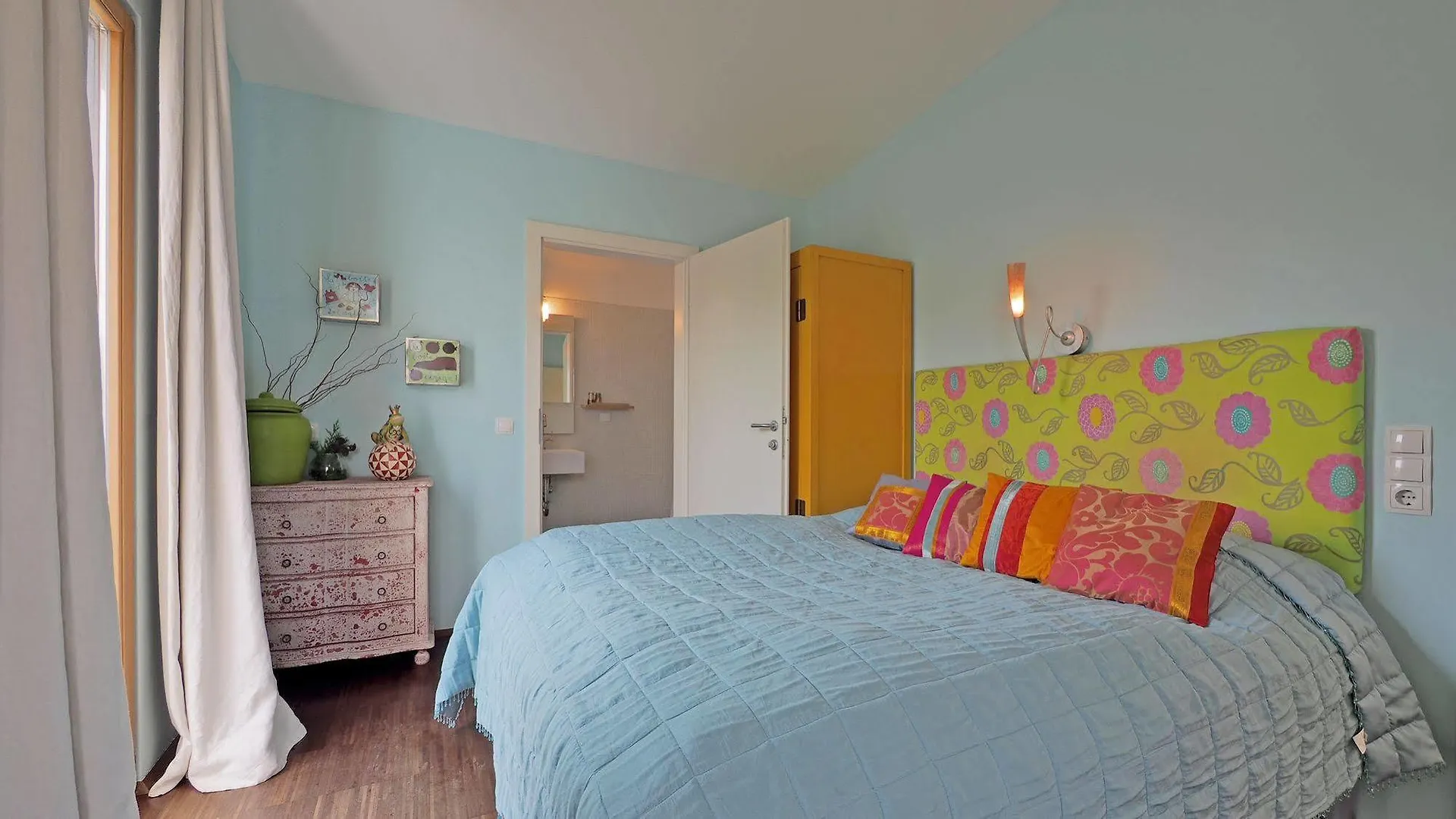 The Rooms Bed & Breakfast Wien 3*,